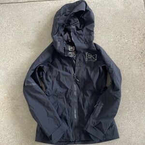 Burton-AK gore-Tex black jacket